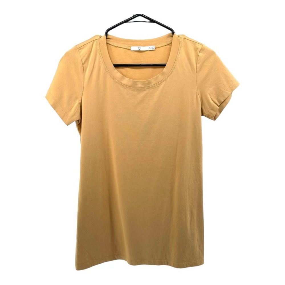 Uniqlo | S Small T Shirt
